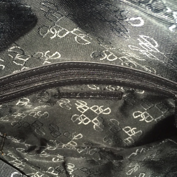 black clutch BCBG - Picture 8 of 8